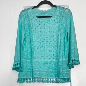 Crown & Ivy Embroidered Fringe Boxy Tee Top in Aqua Green Women’s Petite Small